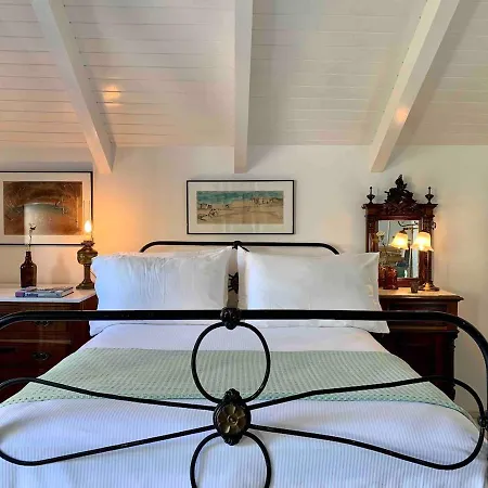 Anassa Boutique House